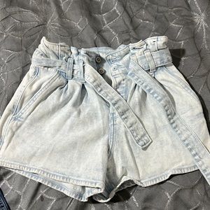 Hollister shorts size 3